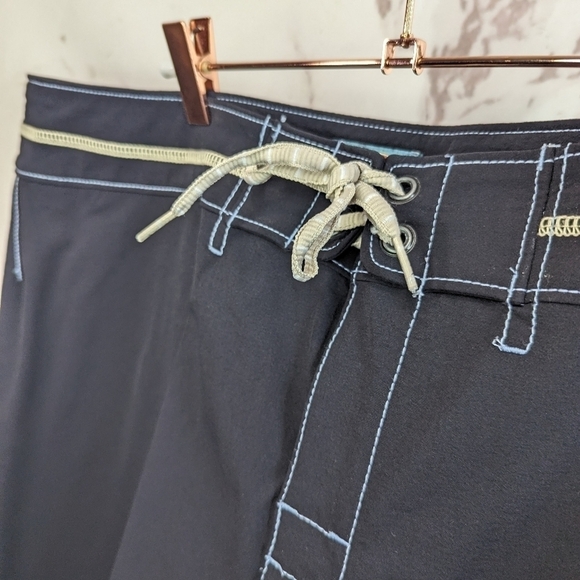 Tommy Bahama Swim Shorts Men 38 Large Black Board Trunk Mesh Beach Flower Floral - Picture 12 of 12